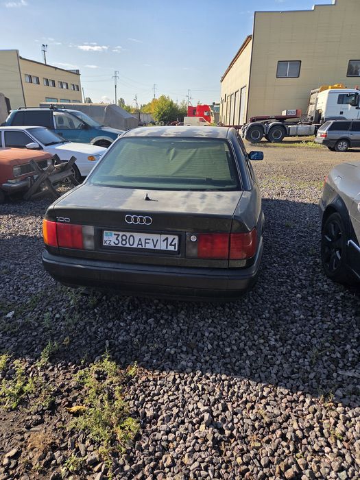 Продам Ауди 100s 4 обём 2,3 цена 1,2мил