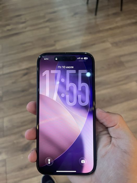 iPhone 16