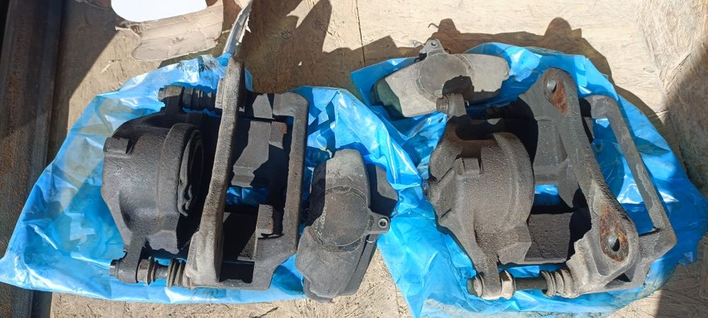 Продам суппорта газель