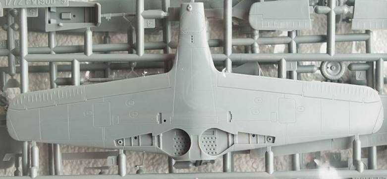 Сборная модель самолета Фокке-Вульф Fw 190 D-9 (Звезда, 1:72)