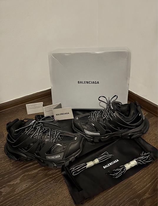 Balenciaga Track