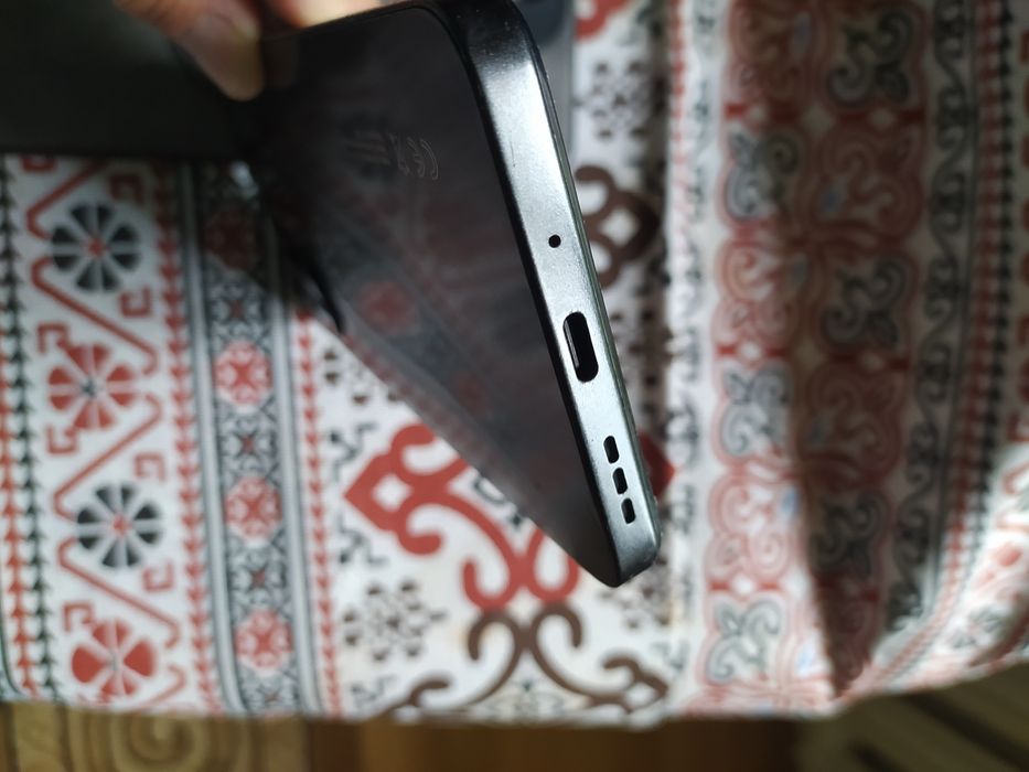 Поко С 65./8/256гигабайт