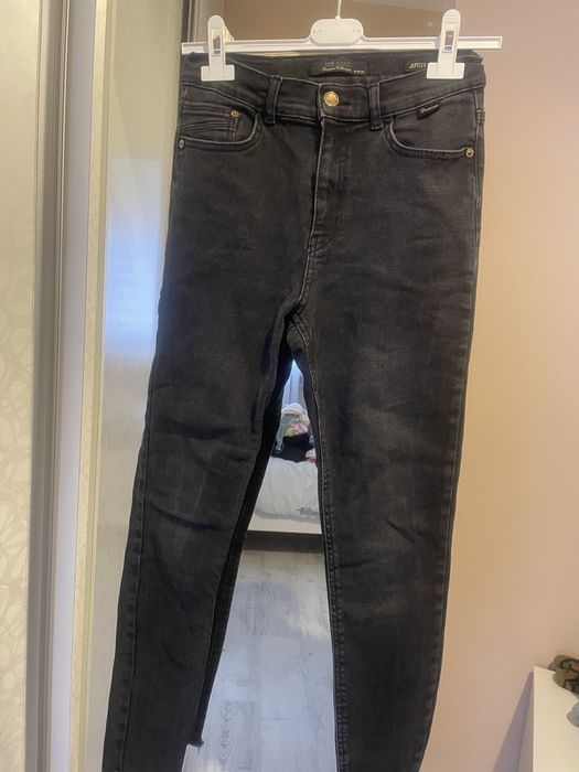 Дамски дънки 36 размер