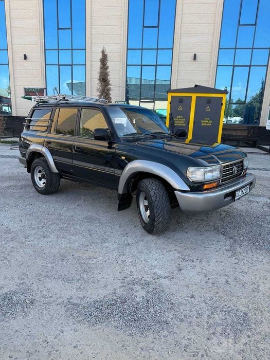 Легендарный Toyota Land Cruiser 80