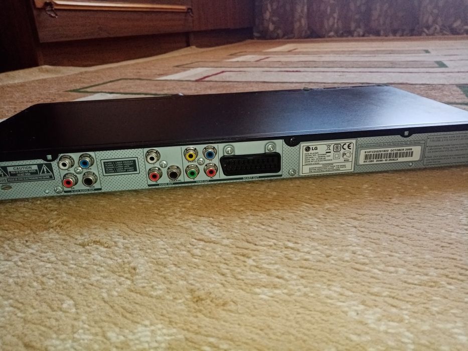 / LG Продаю DVD плейер