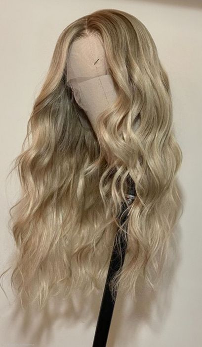 Перуки по поръчка