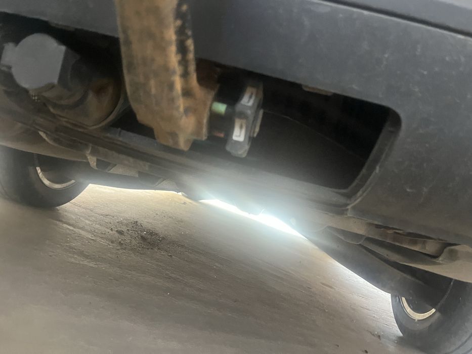 Carlig pasaat b6 limuzina cu instalatie modul
