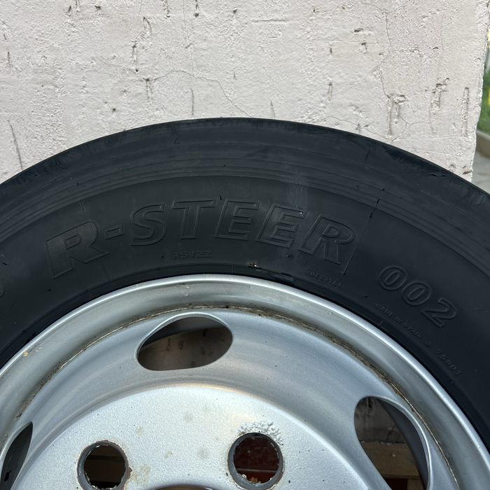 Шины 215/75R17.5 с дисками