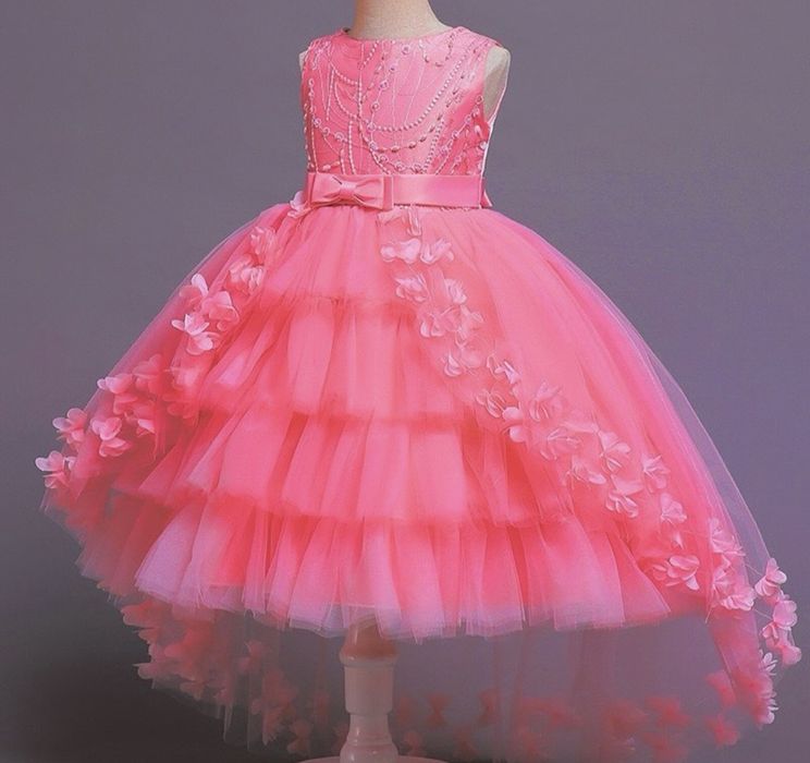 Продам детское красивое вечернее платье