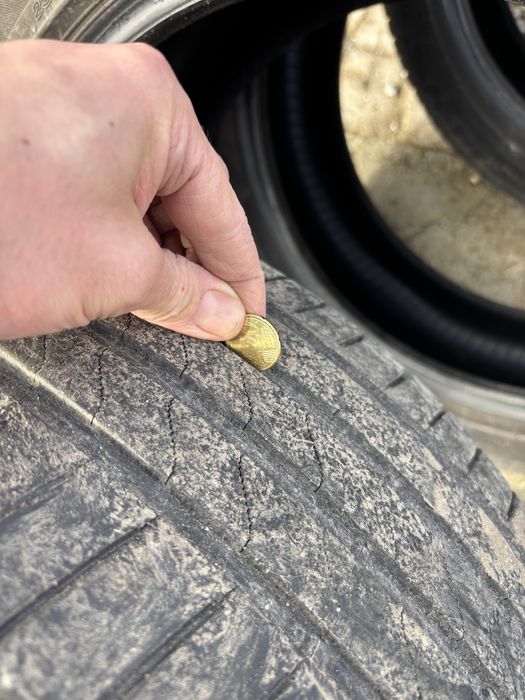 Гуми бриджстон 235/45/20 дот 24година