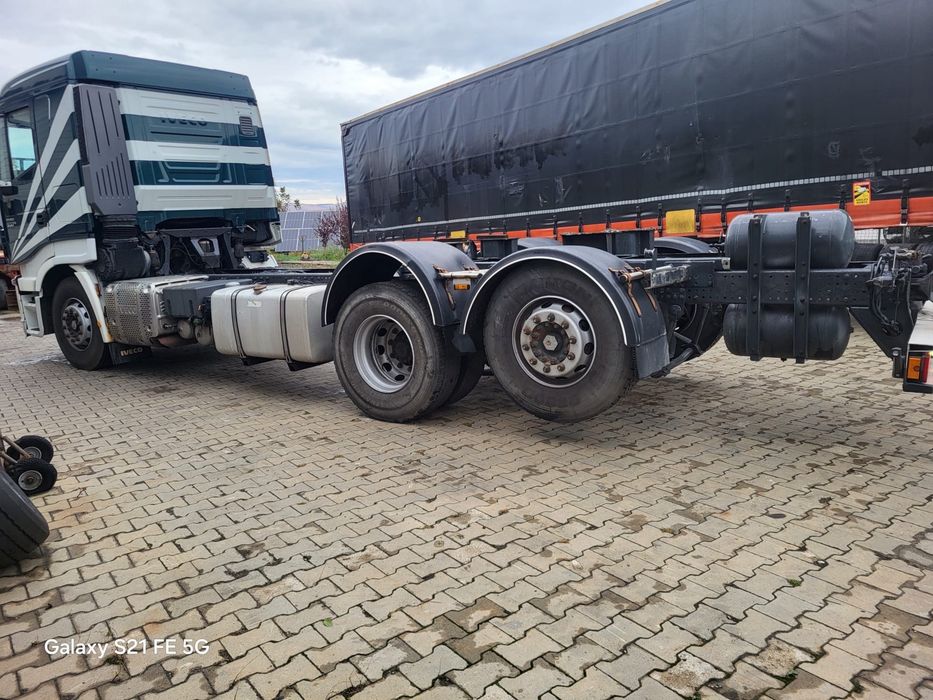 Camion IVECO 3axe