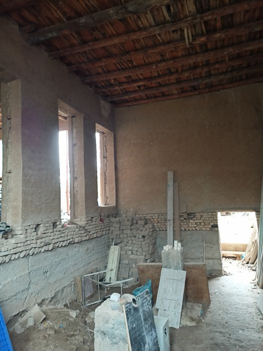 Uchastka sotiladi 3.5 sotih nazarbek harakat mahalada