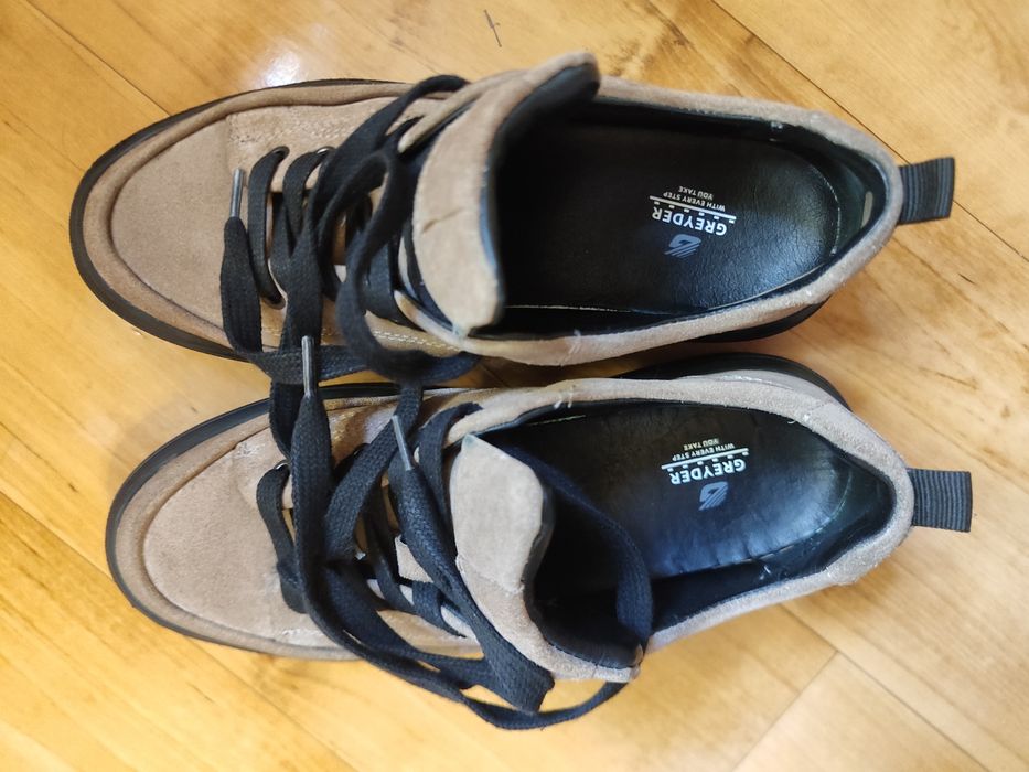 Нубуковые кроссовки Greyder