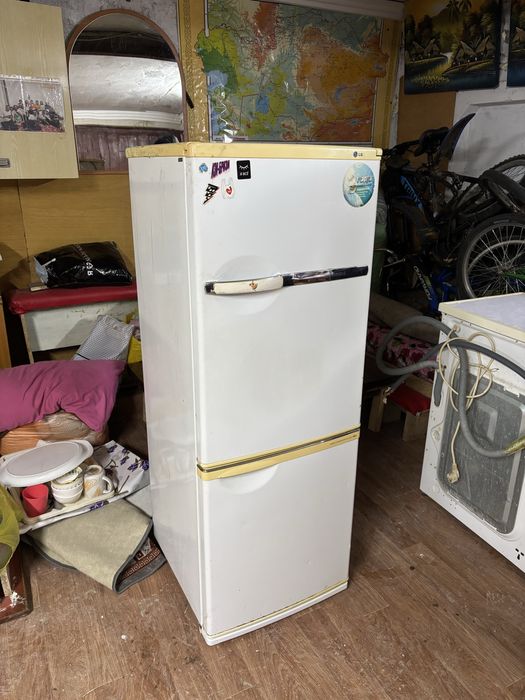 продам холодильник