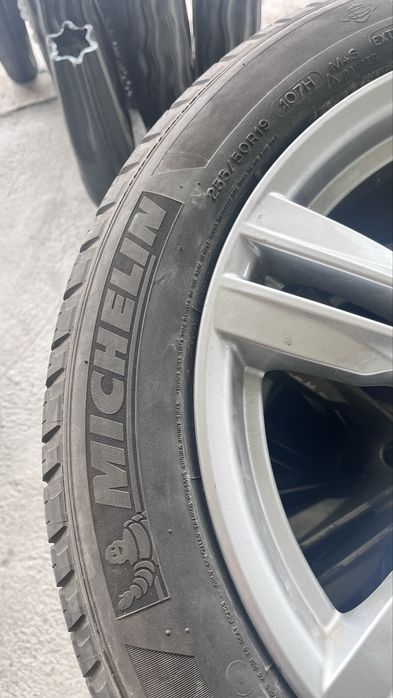 Продам Диски р19 размер с летним шинами