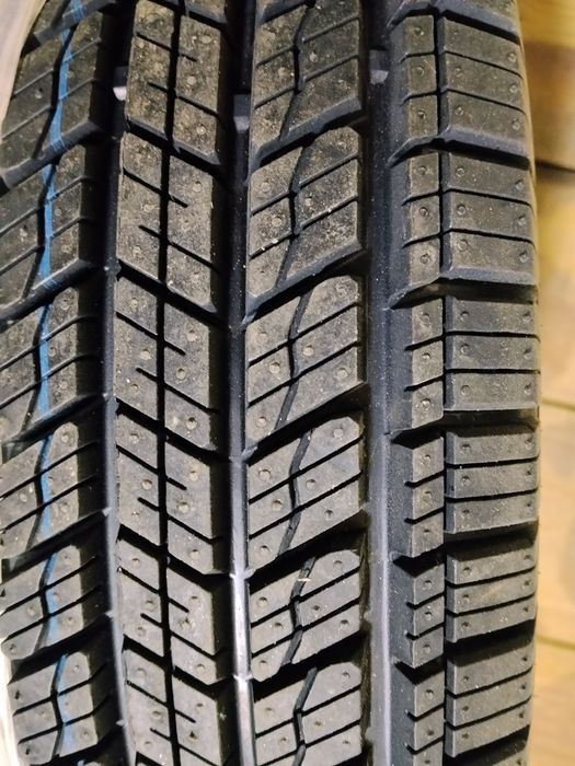 Продается новый шина на матиз.