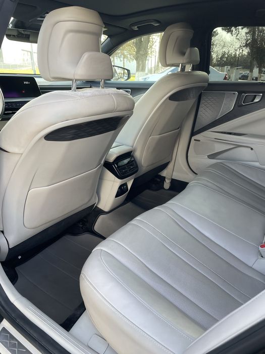 KIA K8 2022 Продётся Автомобиль Цвета Асфальт в Отличном Состоянии