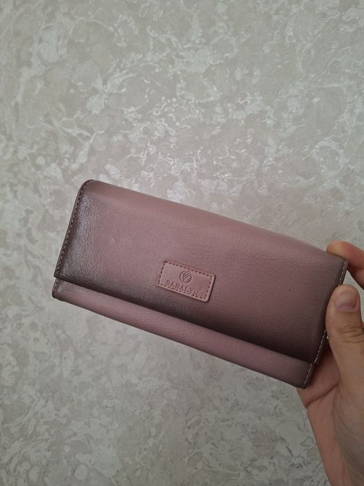 Женские портмоне, кошельки