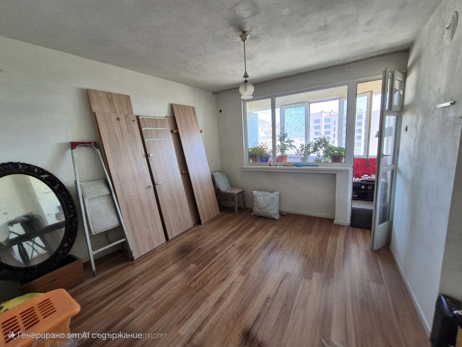 Апартамент в кв. Чайка – отлична локация и потенциал за модерен дом