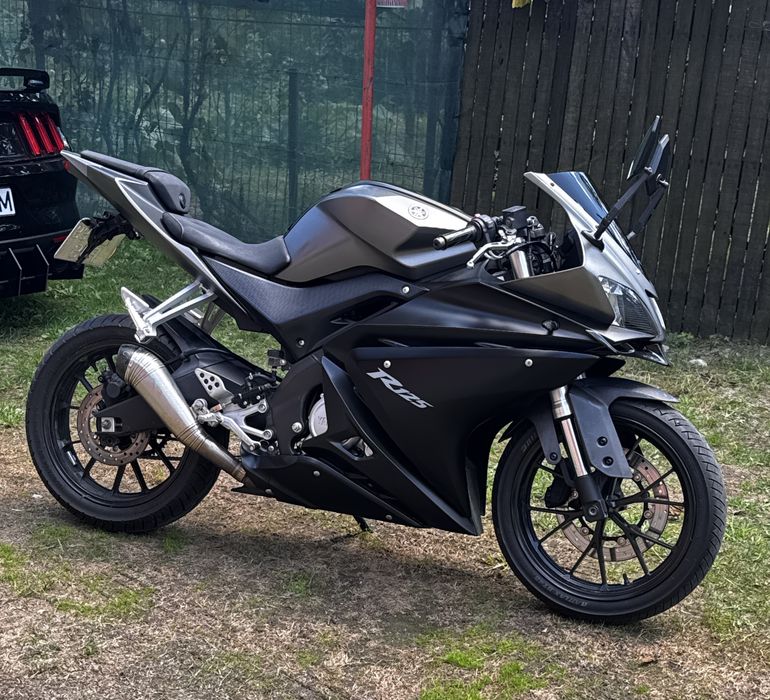 Yamaha yzf r125 2015