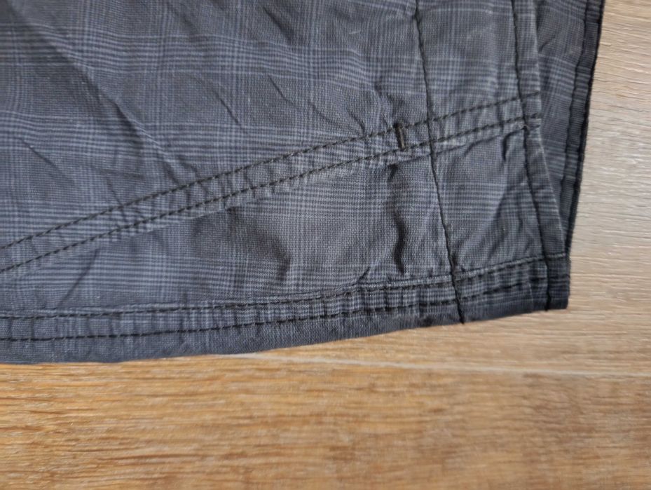 Продам мужские шорты.