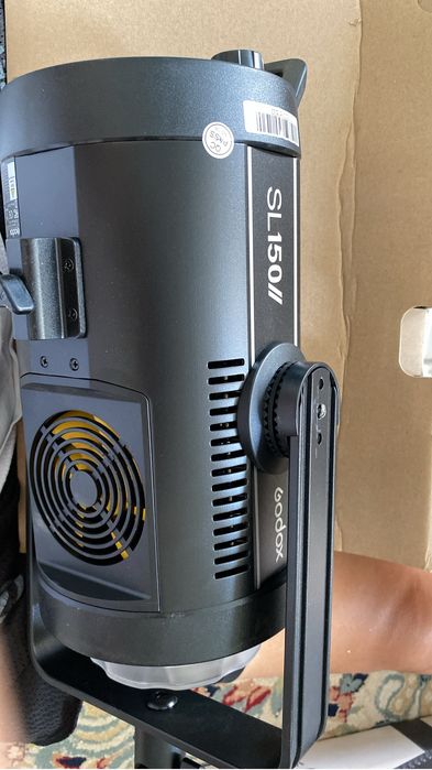 GodoxSL200// GodoxSL150