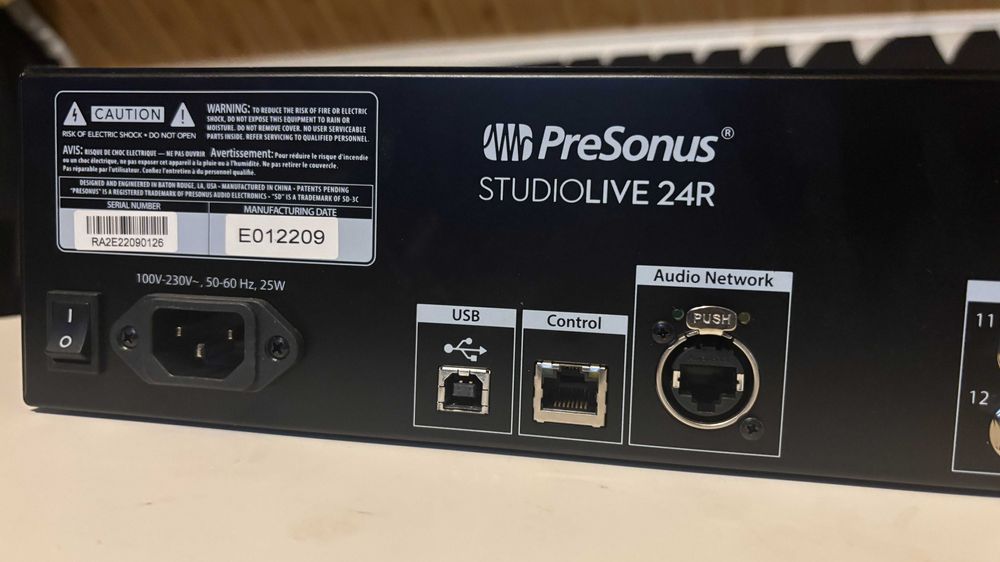 Mixer de rack PreSonus StudioLive 24R - cutie originala