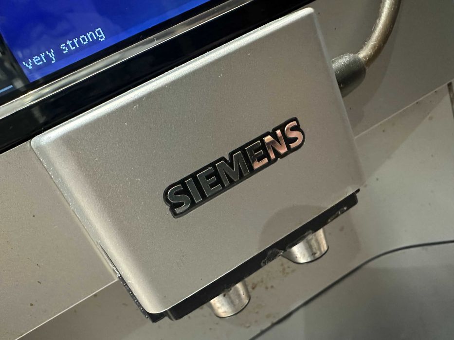 Кафемашина кафеавтомат каферобот Siemens EQ.6 Siemens EQ6-series 300