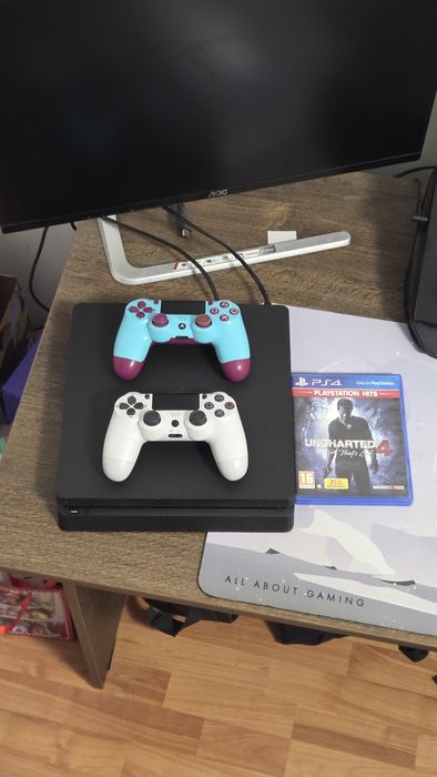 PlayStation 4 Slim 1Tb + 2 Controlere + Uncharted 4