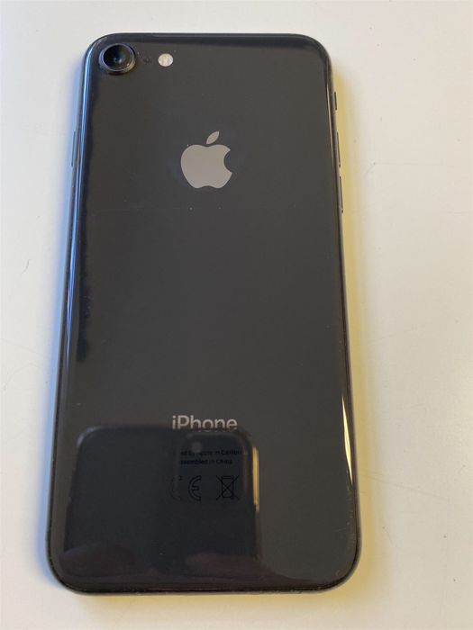 iPHONE 8 с гарантией