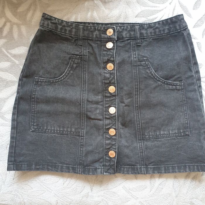 Дамска пола desigual, Levi's,pull&bear,stradivarius