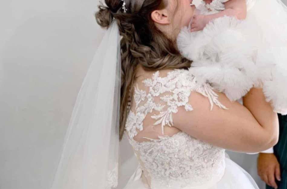 Vând rochie de mireasa