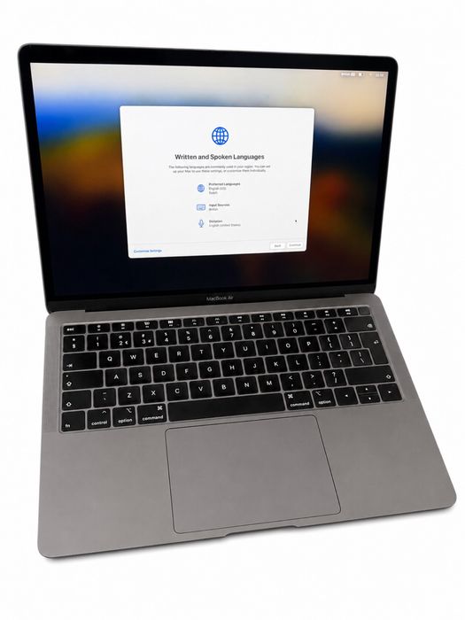 MacBook Air 13.3” 2018 – i5, 8GB RAM, 128GB SSD Unirea • OLX.ro