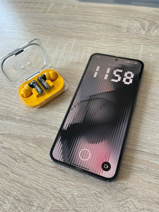 Nothing Phone 2 256гб Bads Nothing ear a