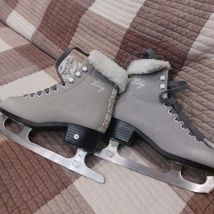 Продам коньки детские