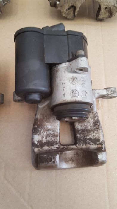 Etrier etrier stanga dreapta fata spate Passat b6 3c 2.0 1.9 Diesel