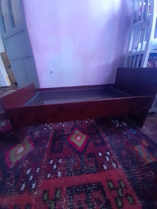 Мебел сотилади Гулистон