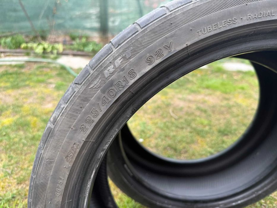 Vand 2 anvelope bridgestone potenza s001 rft (run flat) 225 40 R18