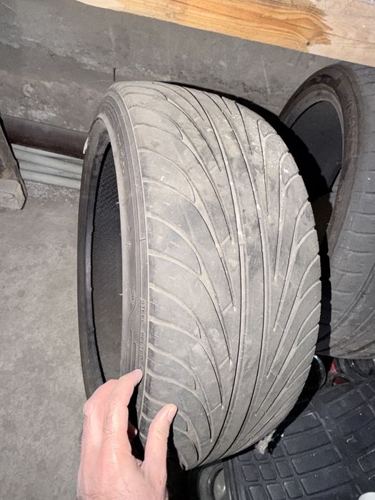 245/40/19 летние резины