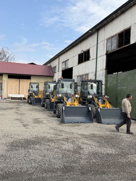 Экскаватор погрузчик 2026