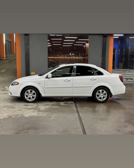 Taxi_xizmati:24_soat