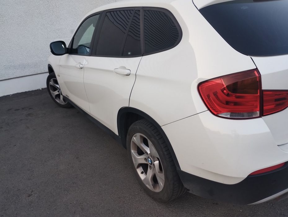 Vând BMW X1 sdrive
