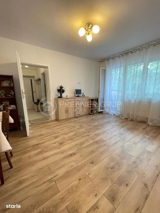 Etaj 2! Apartament 3 camere 67mp, Podu Ros - Titu Maiorescu, CT