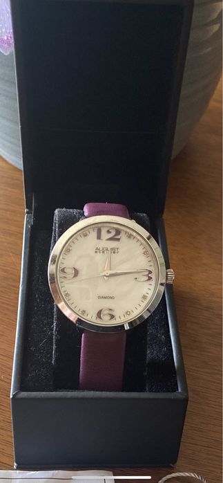 Ceas August Steiner cu diamante, nou