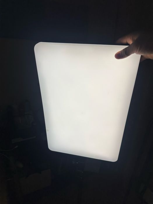 LED лампа с штативом