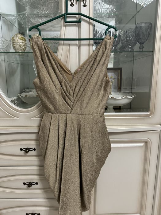 Продам вечернее платье с накидкой