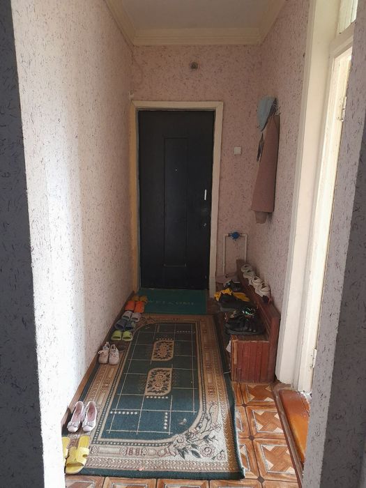 Квартира 5 хонали сотилади