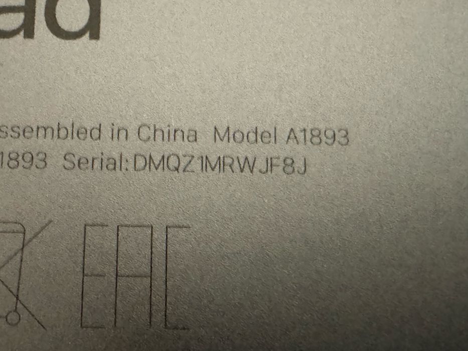 iPad A1893 defect pentru piese