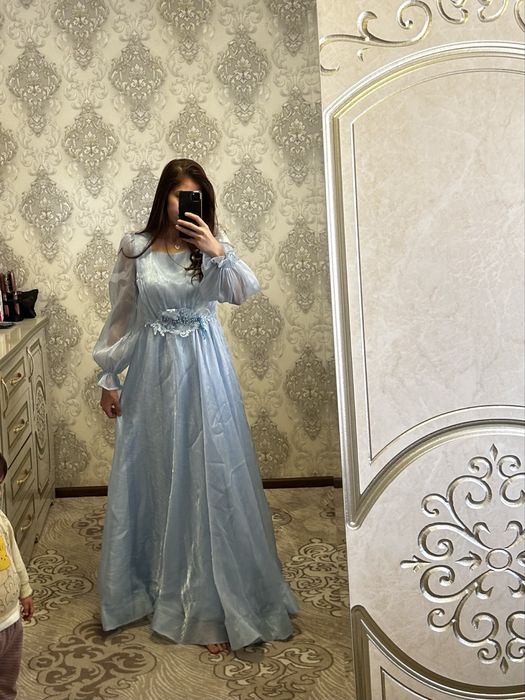 2 марта кийилган росса матириали чиройли булиб йонади асал туради