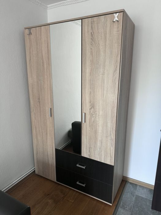 Vand piese de mobilier diverse